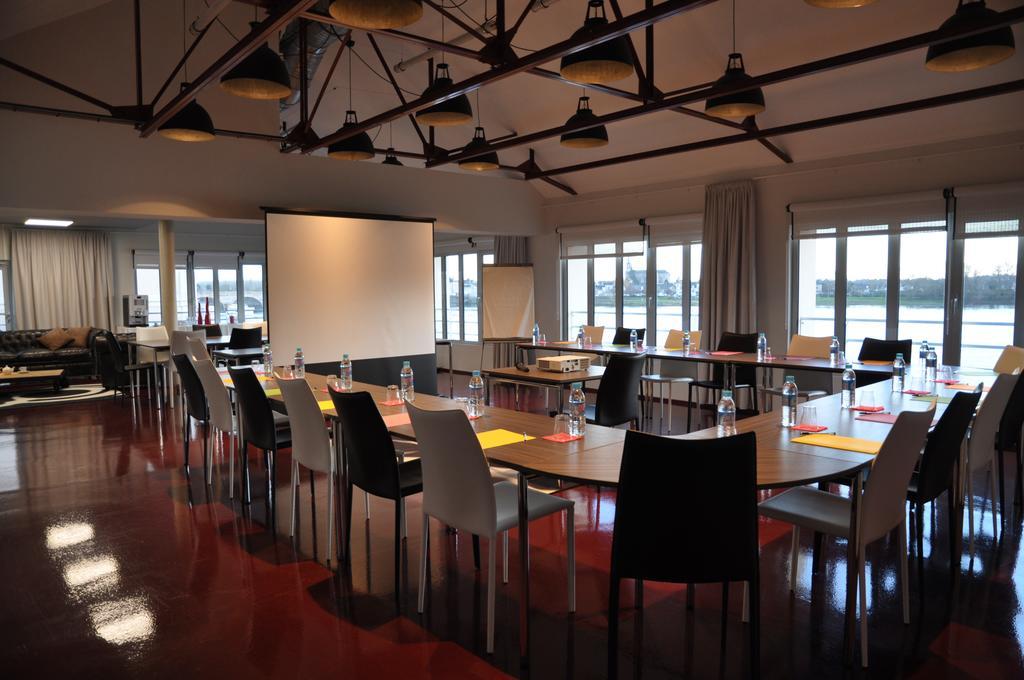 Les 3 Lieux Hotel Les Ponts de Ce Bagian luar foto