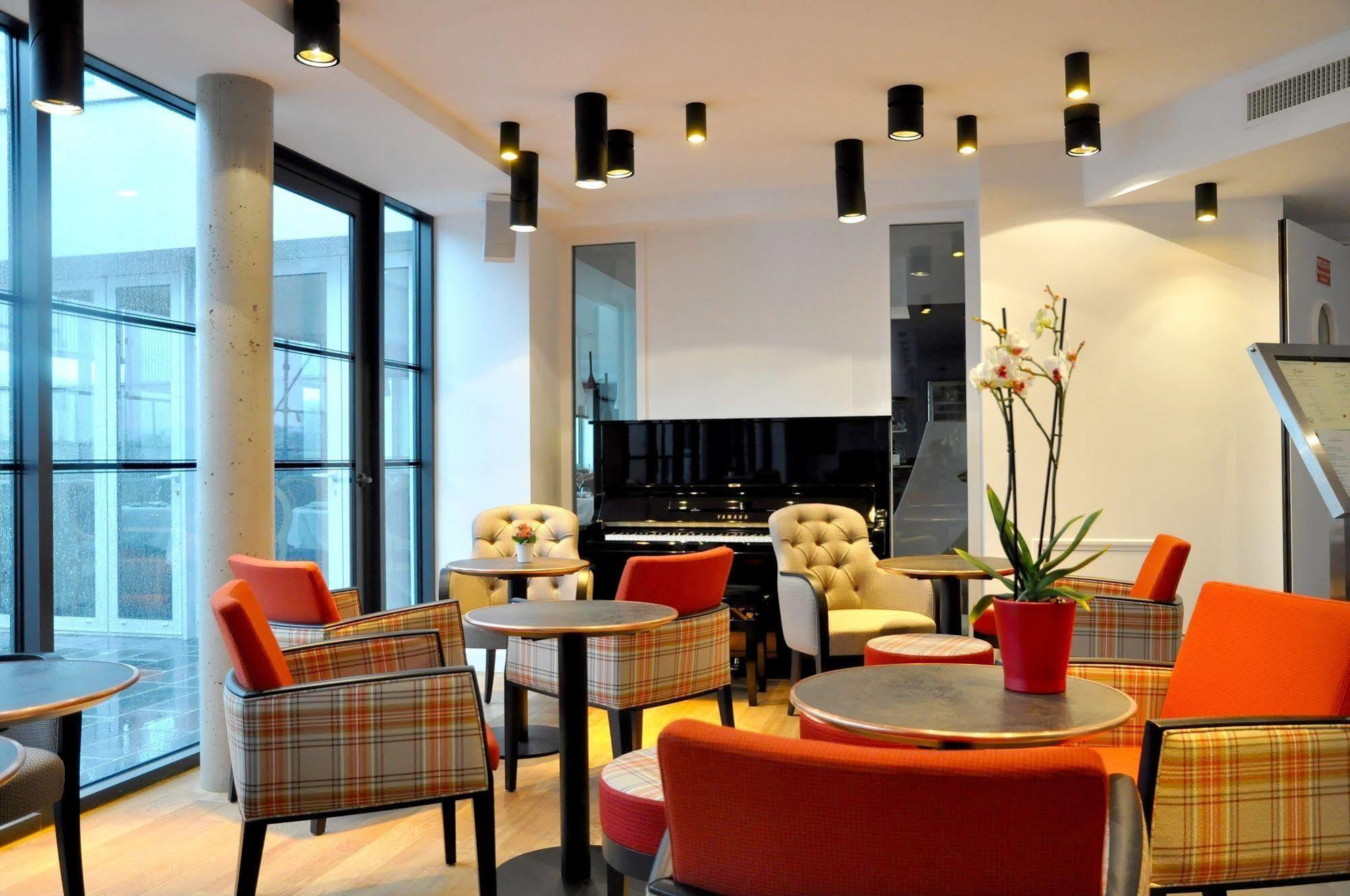 Les 3 Lieux Hotel Les Ponts de Ce Bagian luar foto